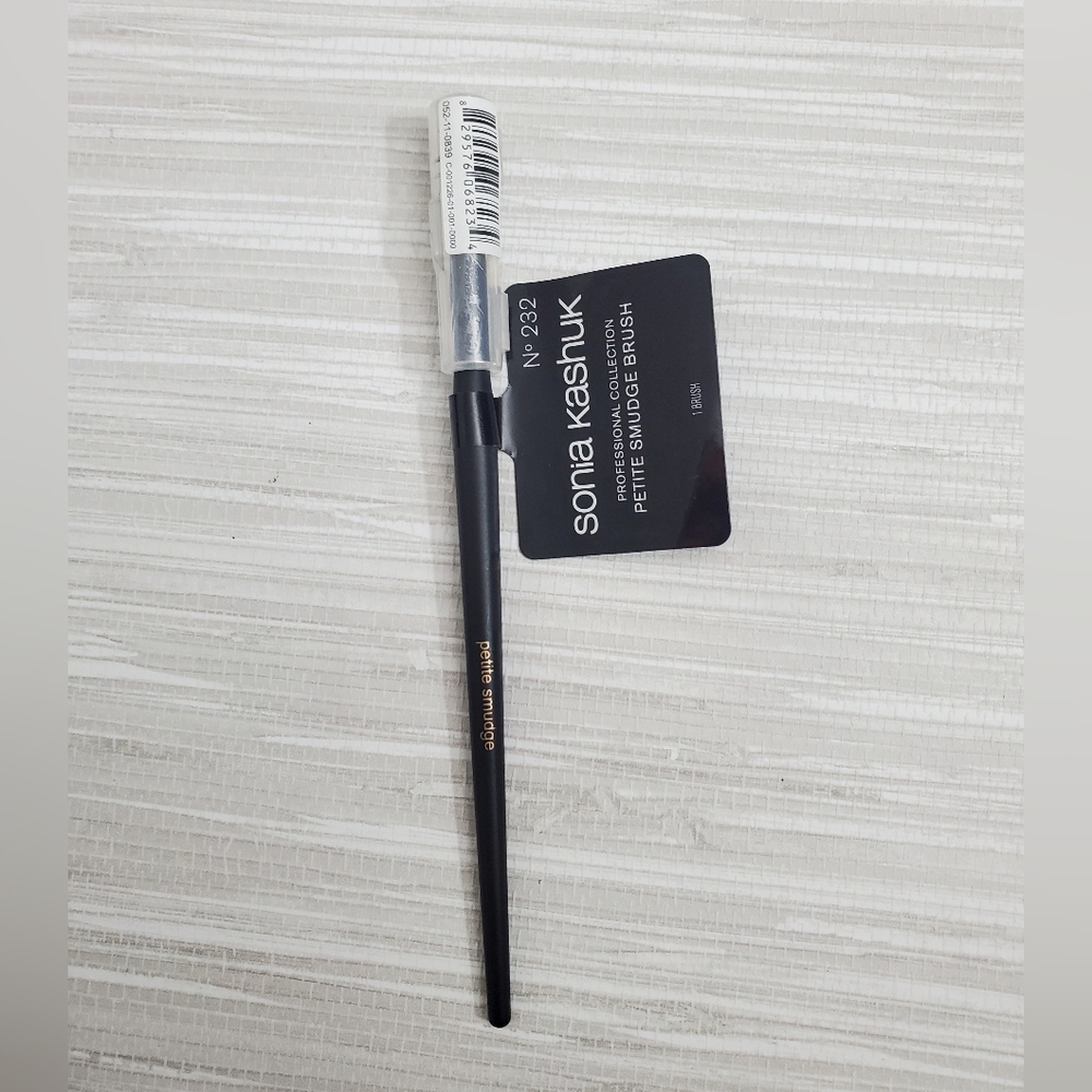 Sonia Kashuk Professional Collection Petite Smudge Brush #232 New/Sealed